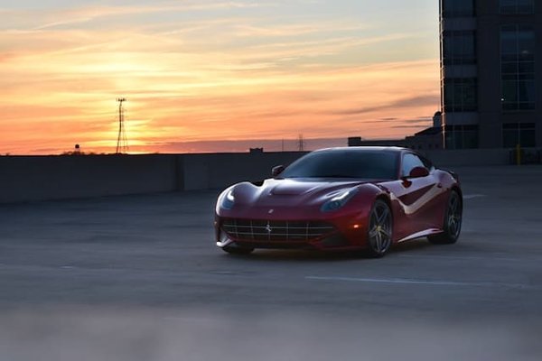 How to Choose the Right Type of Performance Tires for a Ferrari 488 for Track Use?