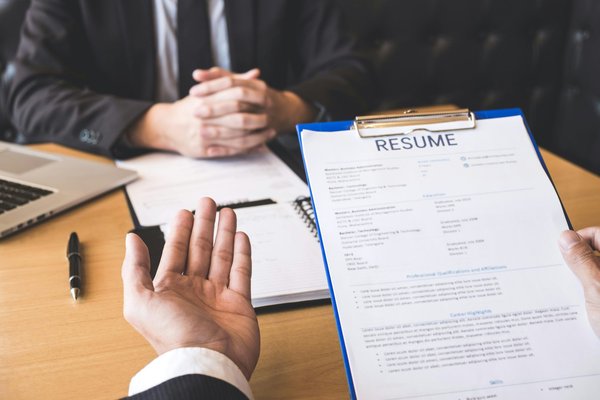 Consulting resume: 11 steps to get interviews at top firms